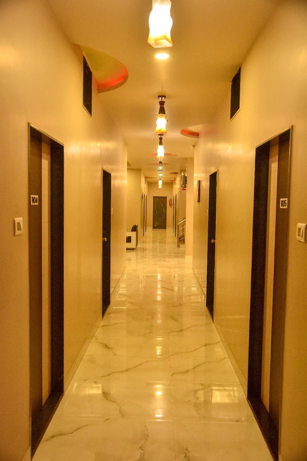 Sun Plaza Inn, Somnath - Nidhi Holidays