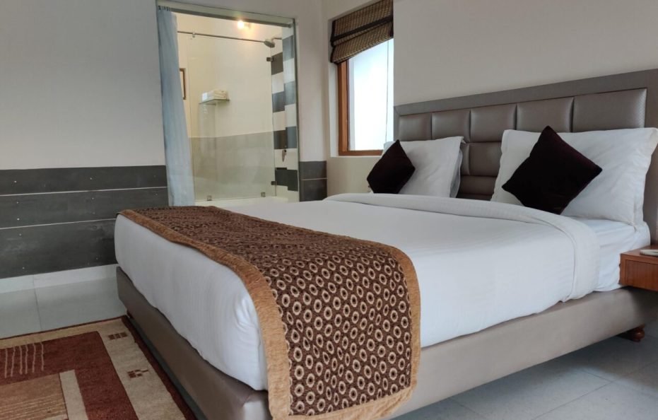 Vapour Suite(With Steam Bath)