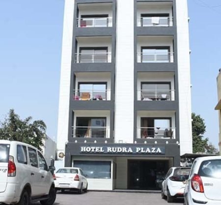 Hotel Rudra Plaza