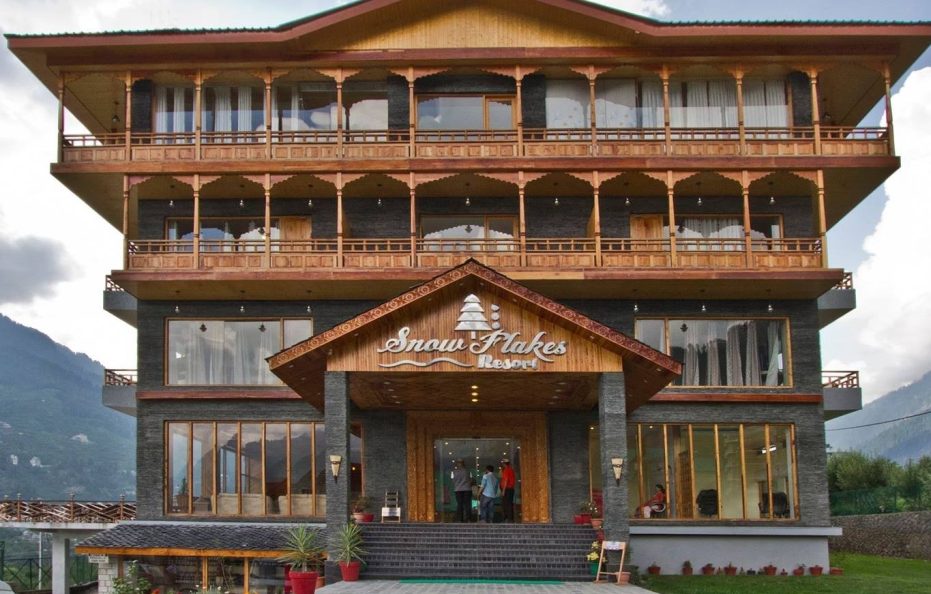 Snowflakes Resort and Spa