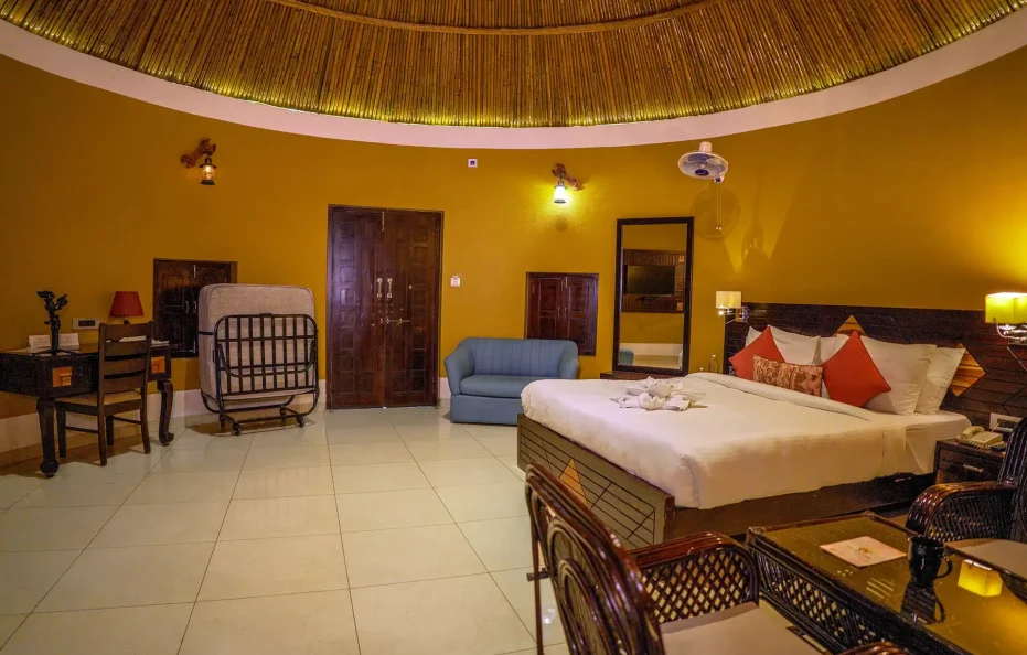 Sun Suite / Bamboo Cottage / Mud Cottage / Wooden Cottage