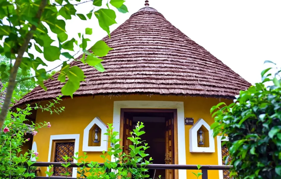Sun Suite / Bamboo Cottage / Mud Cottage / Wooden Cottage