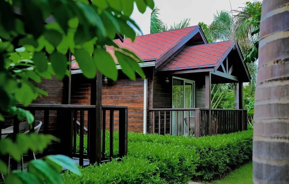 Sun Suite / Bamboo Cottage / Mud Cottage / Wooden Cottage
