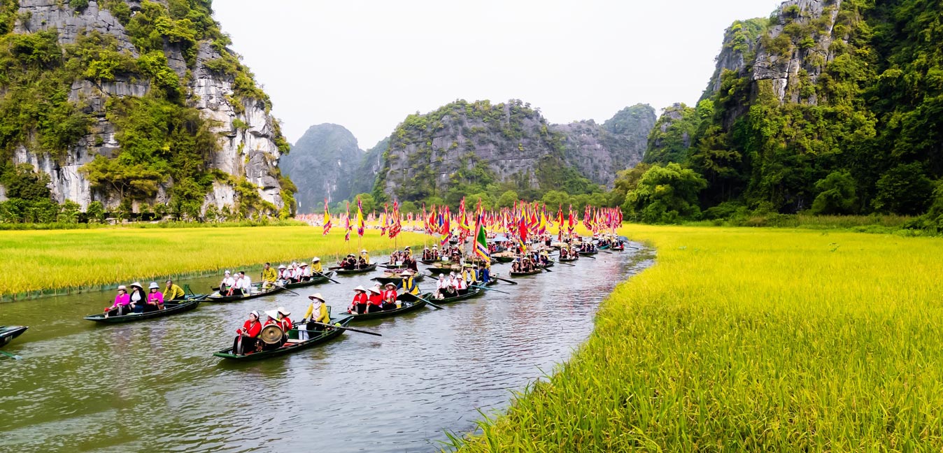 47c76c68 32f7 4e42 959d d247513c8e2a Tam Coc, Vietnam Trip