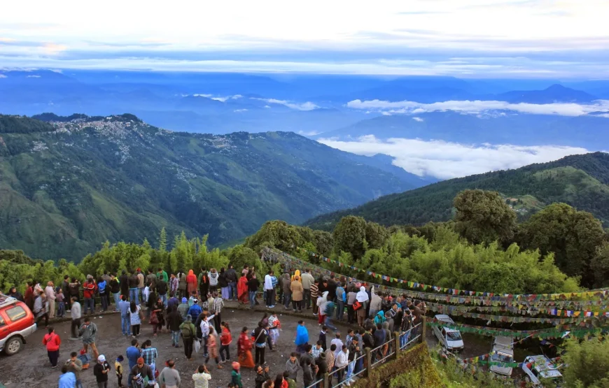 Darjeeling Weekend Getaway 2 Nights 3 Days Tour from Siliguri