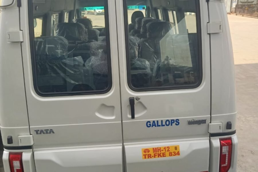 TATA WINGER 9 Seat